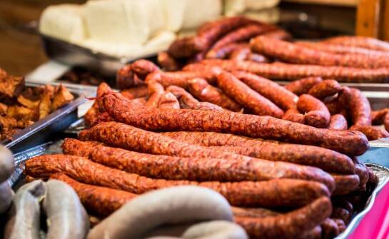 Tradycyjne wyroby mięsne z masarni – sekrety smaku i jakości