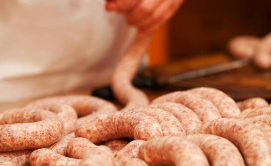 Tradycyjne wędliny rzemieślnicze – proces powstawania i sekrety smaku