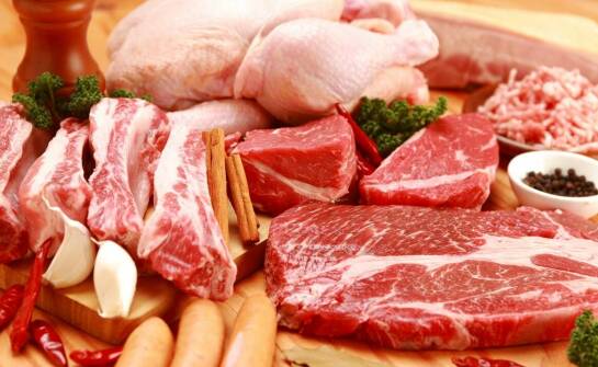 Tradycyjne wędliny – sekrety smaku i receptury przekazywane z pokolenia na pokolenie