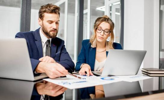 Proces zakładania własnej firmy – najważniejsze etapy i formalności