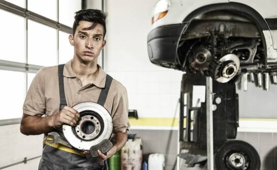 Usługi serwisowe Motrio i mechanika samochodowa – kompleksowa obsługa aut