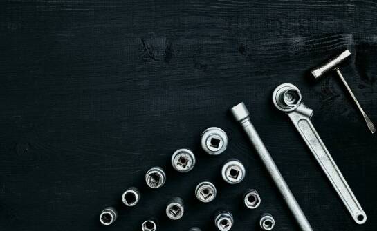 Nitonakrętki – zastosowanie, rodzaje i zalety w różnych branżach