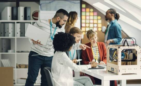 Jak współpraca z różnymi twórcami wpływa na jakość filmów animowanych?