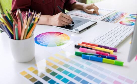 Jak Fritz Hansen praca wpływa na rozwój umiejętności projektowych?