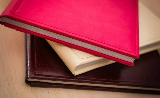 Jakie wzory są najpopularniejsze w albumach na zdjęcia 10x15 o pojemności 400 zdjęć?