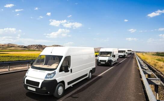 Jak poprawić rozpoznawalność marki poprzez reklamę na pojazdach dostawczych?