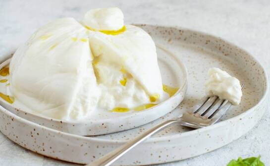 Innowacyjne połączenia: la bufala i kimchi korea w jednym daniu