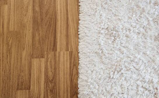 Zalety dywanu shaggy 120x160 w aranżacji nowoczesnego biura