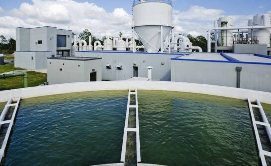 Wpływ oczyszczalni przemysłowej na redukcję zużycia wody w produkcji