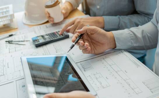 Dlaczego aktualizacja kosztorysów jest kluczowa dla projektantów i wykonawców?