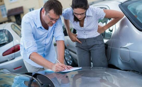Jak wycenia się uszkodzone auta w punkcie skupu?