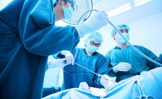 Cena operacji stawu skokowego: co obejmuje standardowy pakiet usług?