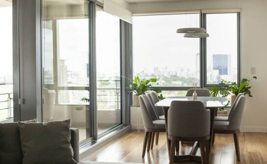 Mieszkanie pod klucz – najważniejsze zalety i etapy realizacji inwestycji