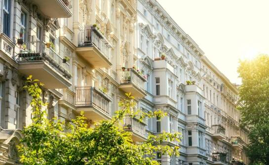 Jak znaleźć atrakcyjne i niedrogie mieszkania w pobliżu stolicy?