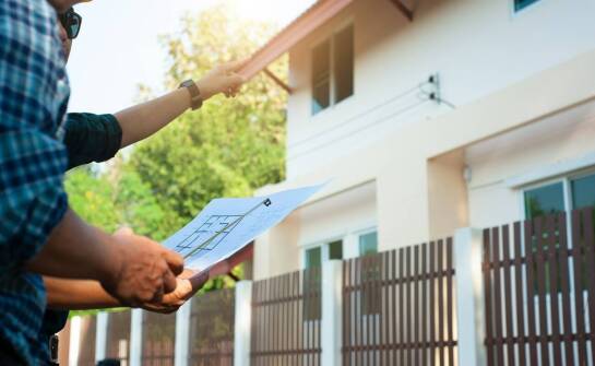 Jak wygląda proces inwestycji deweloperskich na rynku mieszkaniowym