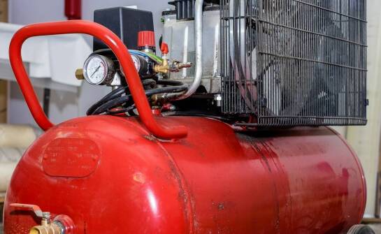 Pompy ciepła – jak działają i kiedy warto rozważyć ich montaż?