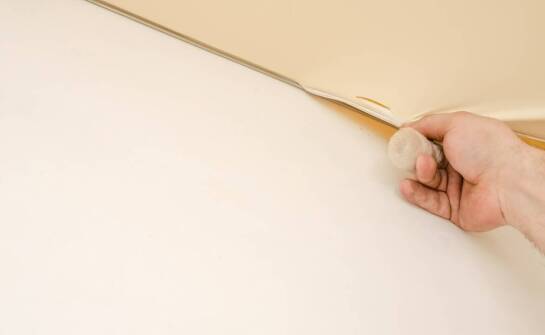 Jak wybrać klej do fototapet? Najważniejsze informacje o produktach