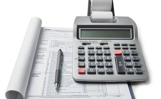 Jak działa pełna księgowość i kiedy warto ją wybrać w firmie?