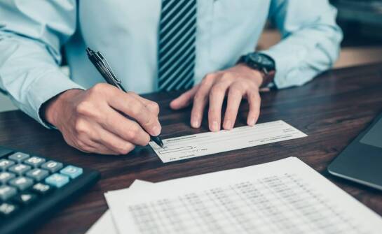 Jak skutecznie prowadzić księgowość — podstawowe zasady i najważniejsze wskazówki