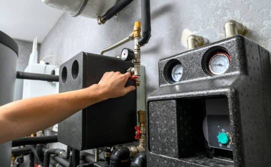 Jak przebiega naprawa i konserwacja kotłów Junkers – najważniejsze informacje