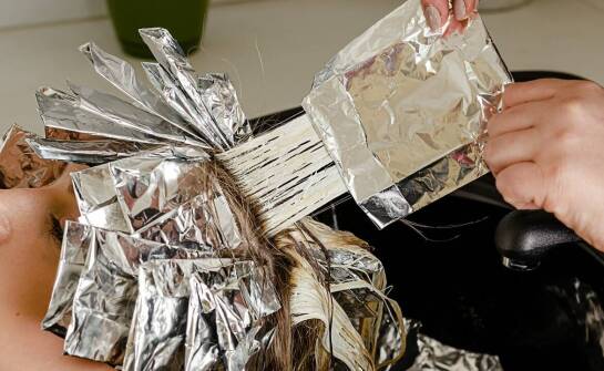 Jak działa zgrzewanie folii i gdzie znajduje zastosowanie w przemyśle?