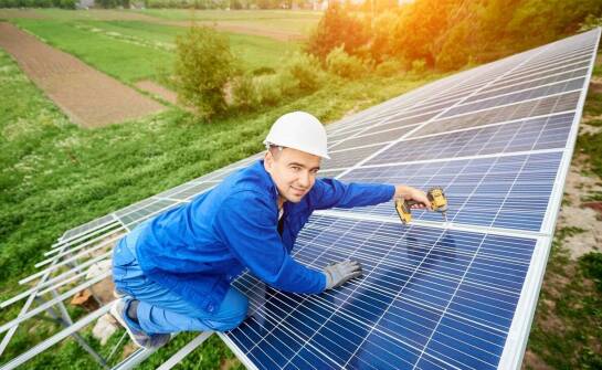 Jak wygląda proces instalacji paneli fotowoltaicznych krok po kroku