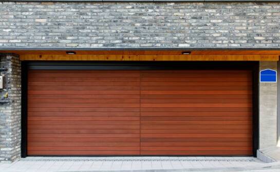 Jak wybrać segmentową bramę garażową? Najważniejsze informacje i porady