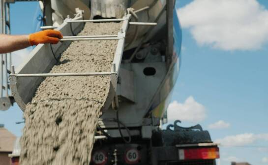 Najważniejsze zastosowania betonu w budownictwie i aranżacji wnętrz