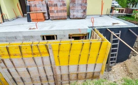 Zastosowanie murów prefabrykowanych oporowych w budownictwie i infrastrukturze