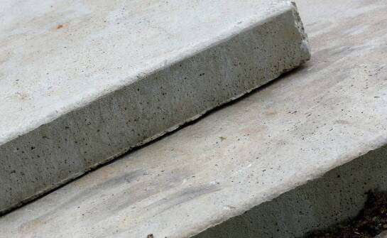 Nowe możliwości aranżacji przestrzeni z wykorzystaniem płyt betonowych