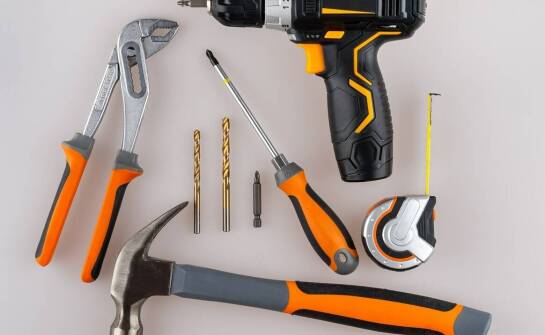 Jak wybrać najlepsze elektronarzędzia do domu i ogrodu? Praktyczne wskazówki