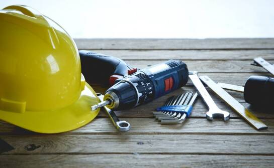 Jak wybrać najlepsze elektronarzędzia do domu i warsztatu?