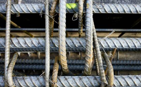 Jakie są rodzaje złączy i gdzie znajdują zastosowanie w przemyśle?