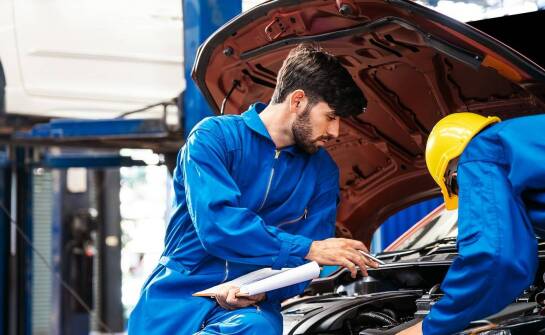 Jak działają naprawy gwarancyjne pojazdów MAN i co warto wiedzieć?