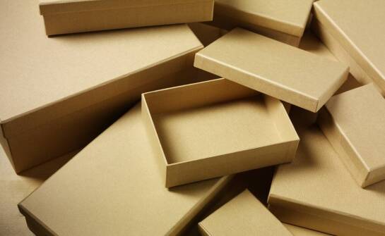 Opakowania kartonowe – najważniejsze informacje i zastosowania w biznesie