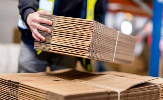 Zastosowania i zalety opakowań kartonowych w codziennym życiu i biznesie