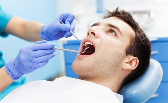 Jak wygląda wizyta u stomatologa i kiedy warto zgłosić się na konsultację