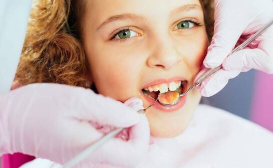 Najczęściej wybierane zabiegi stomatologiczne – co warto wiedzieć?