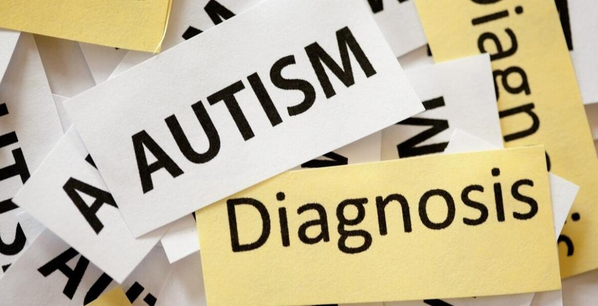 Jak rozpoznać objawy dysleksji i skutecznie wspierać rozwój dziecka