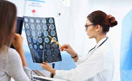 Neurologia – na czym polega i kiedy warto skorzystać z konsultacji?