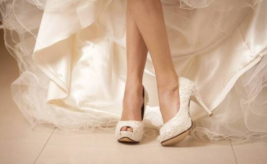 Jak wybrać idealne buty ślubne zapewniające komfort przez cały dzień?