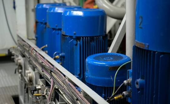 Jak dbać o sprawność urządzeń chłodniczych i kiedy warto skorzystać z serwisu