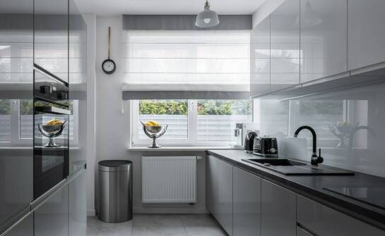 Szkło w kuchni – pomysły na aranżację i praktyczne zastosowania