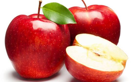 Odmiany jabłoni o czerwonym miąższu – ciekawostki i właściwości owoców