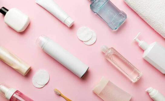 Artykuły jednorazowe w branży beauty – zastosowanie i zalety produktów