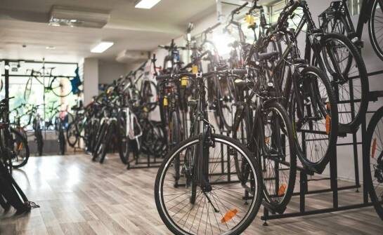 Jak wybrać idealny rower? Najważniejsze cechy i porady zakupowe