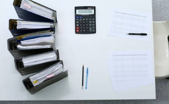 Jak działa biuro rachunkowe i jakie korzyści oferuje współpraca z nim?