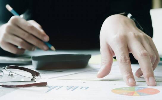 Pełna księgowość – zasady, obowiązki oraz najczęstsze wyzwania w firmach