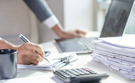 Pełna księgowość – obowiązki, etapy wdrożenia i znaczenie dla rozwoju firmy