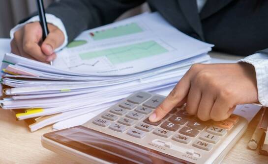 Księgowość – najważniejsze zasady i korzyści dla każdego przedsiębiorcy